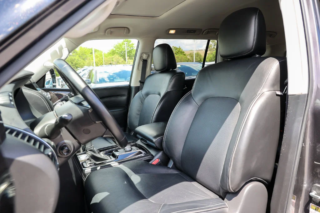 Certified Used 2024 Gray INFINITI LUXE image 29