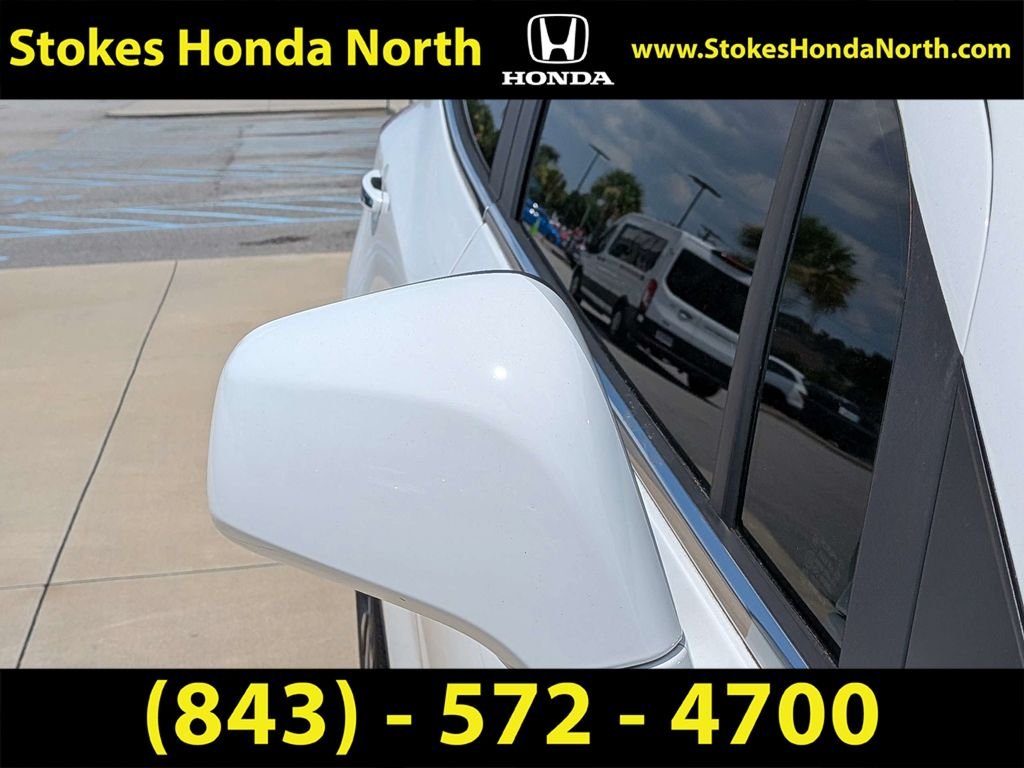 Used 2021 White Buick Preferred image 15