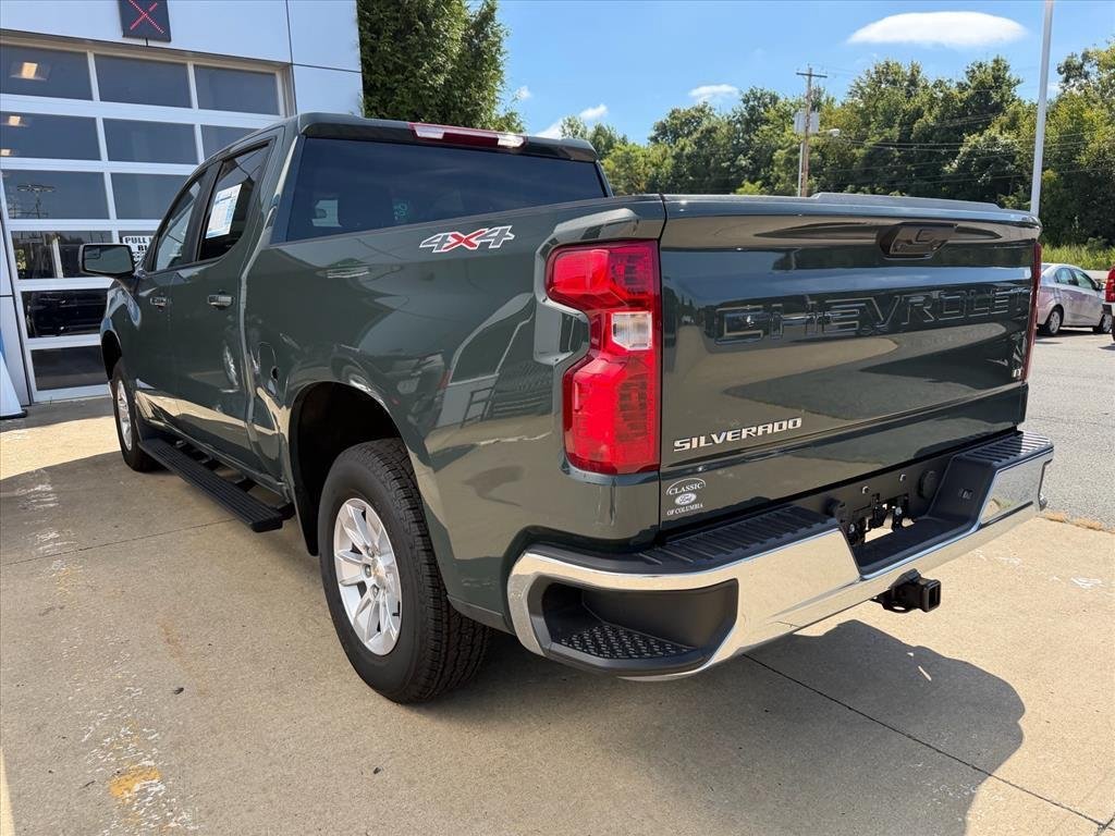 Used 2026  CHEVROLET RST image 12