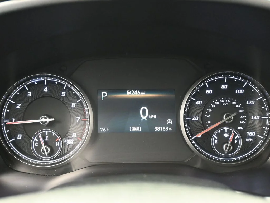 Used 2023 Shimmering Silver Pearl Hyundai SEL image 29