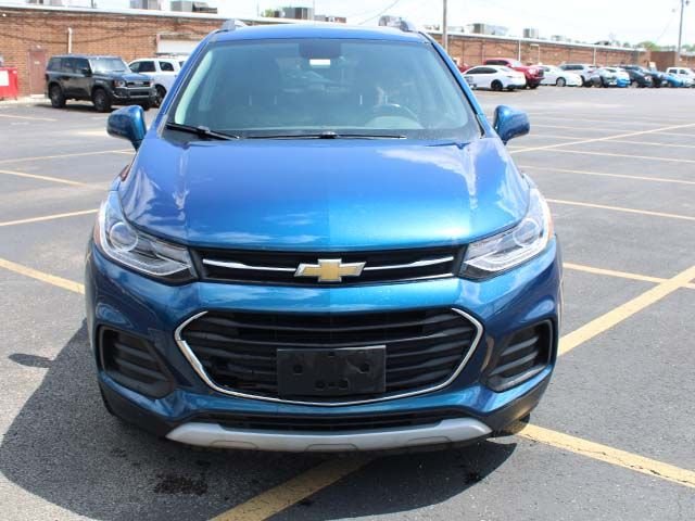 Used 2020 Pacific Blue Metallic Chevrolet LT image 3