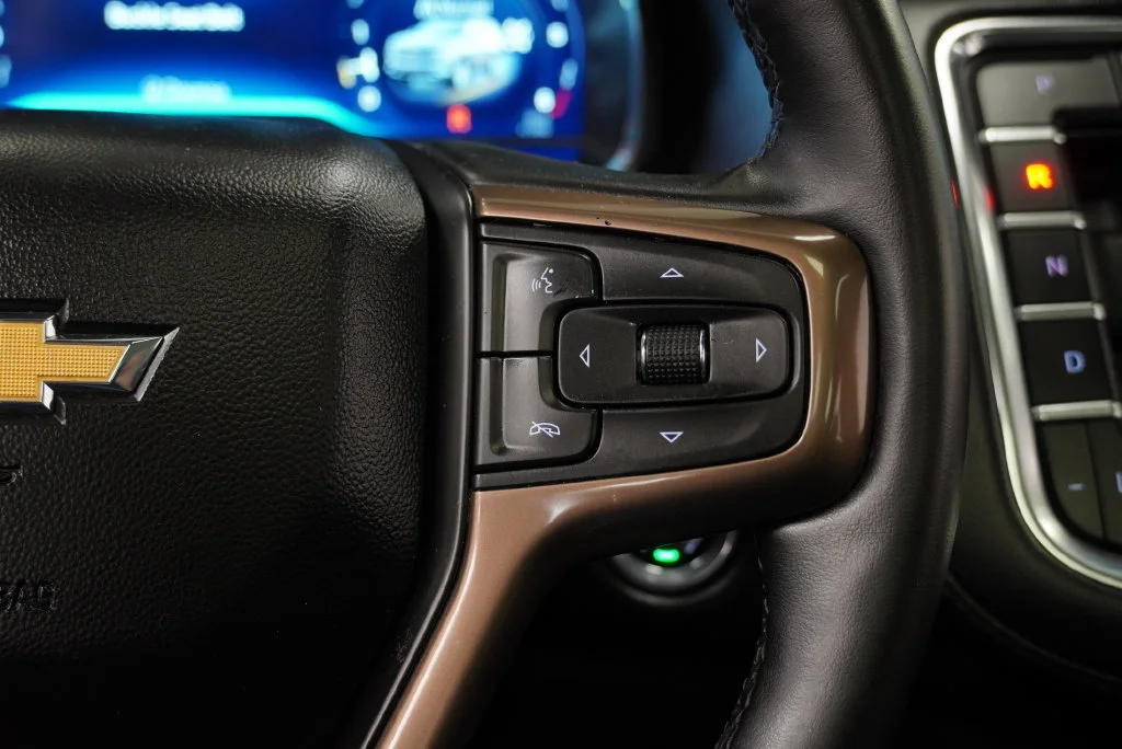 Certified Used 2023 DARK ASH METALLIC Chevrolet High Country image 33