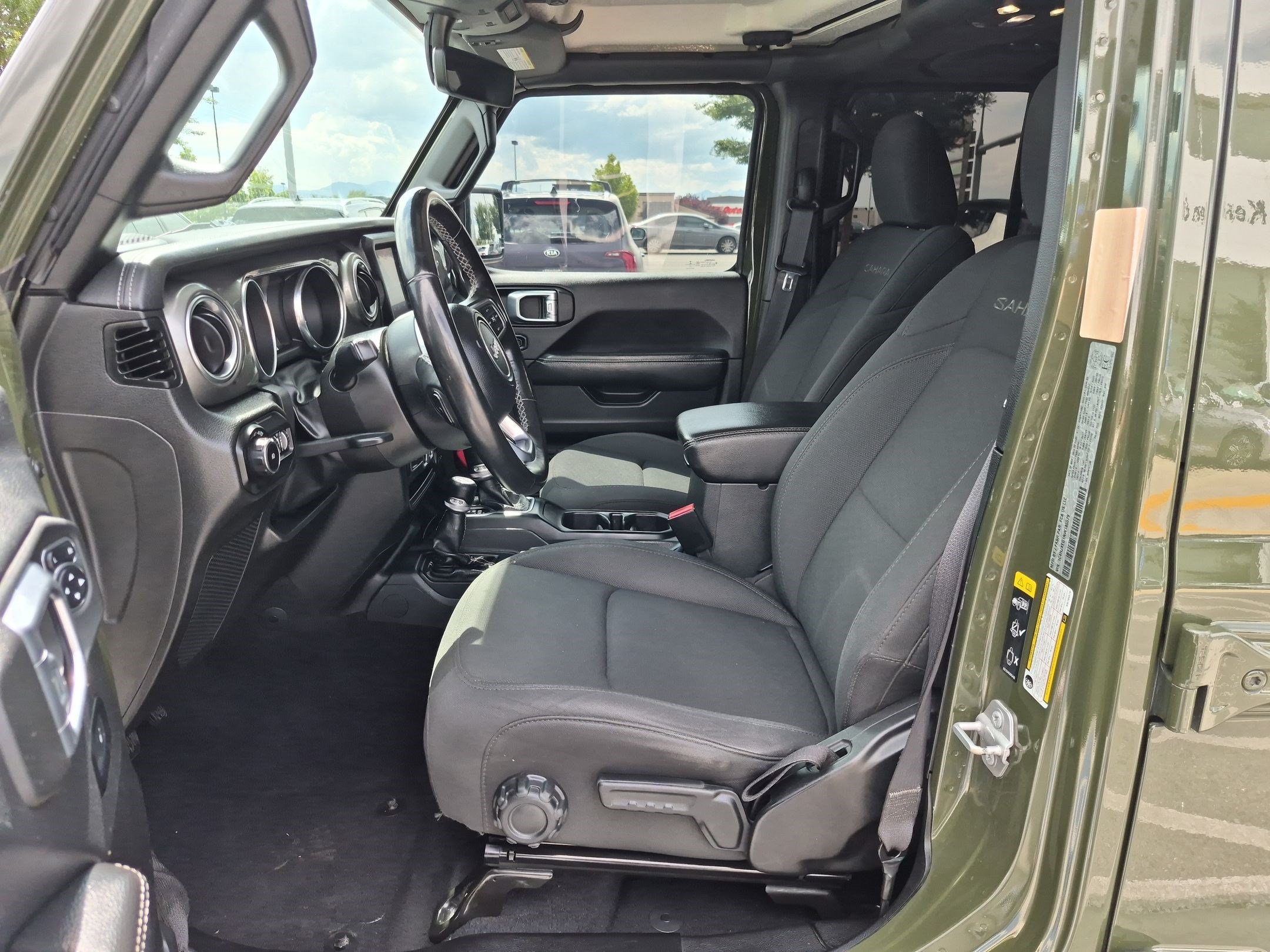 Used 2022 Sarge Green Clearcoat Jeep Unlimited Sahara image 14