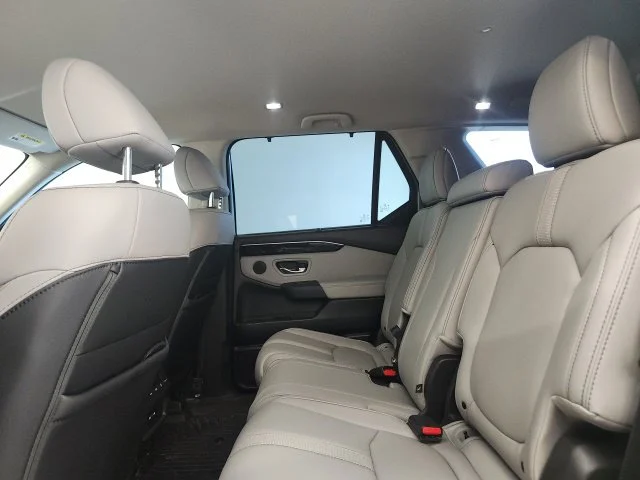 Used 2025  Honda EX-L image 11
