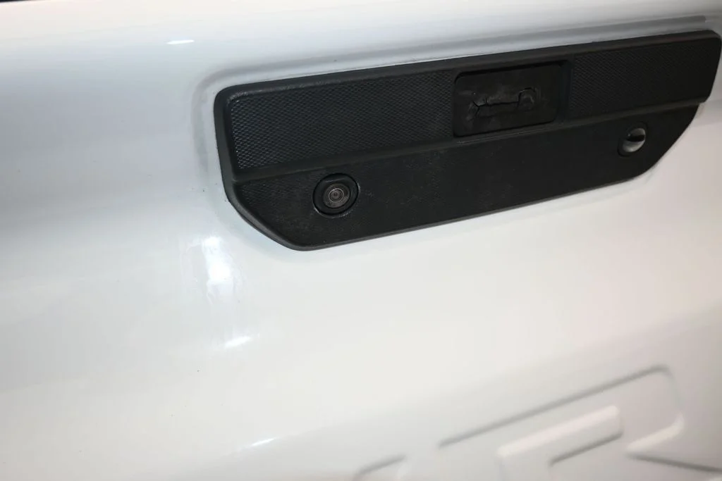 Used 2022 Summit White Chevrolet Custom image 38