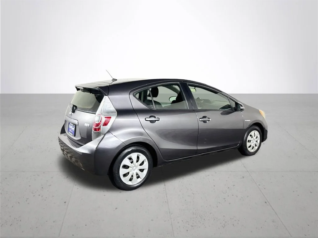 Used 2013 Gray Toyota Two image 6