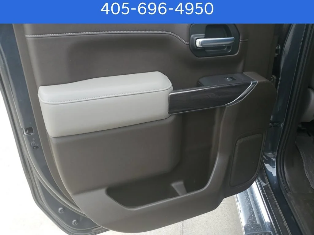 Pre-Owned 2021 Chevrolet Silverado 1500 LTZ