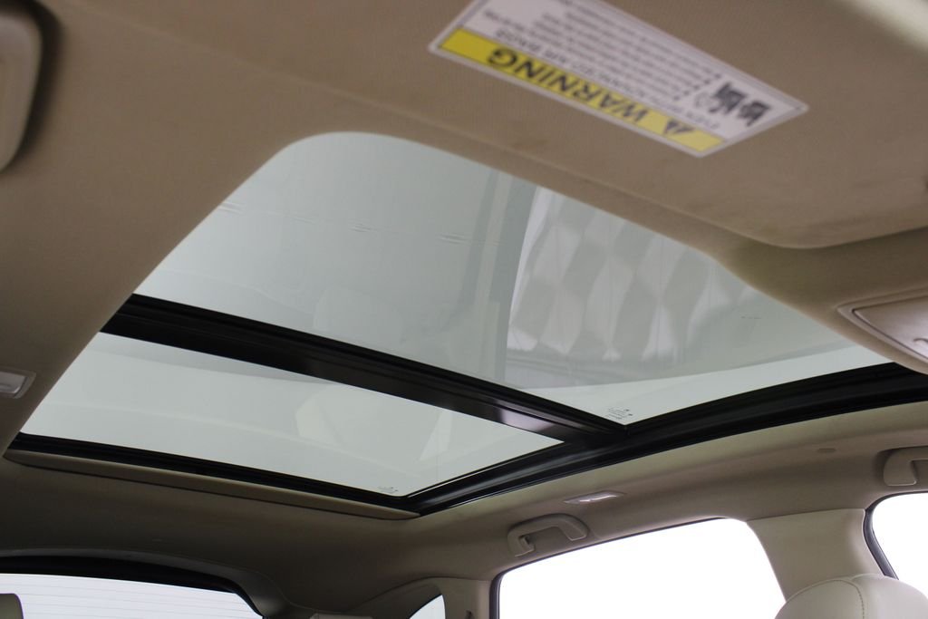 Used 2024 White Acura Base image 20
