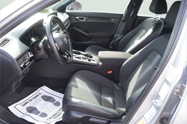 Certified Used 2025 Solar Silver Metallic Honda Sport image 10
