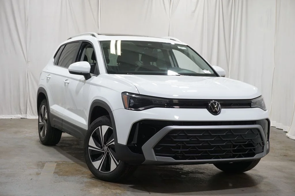 New 2026 White Volkswagen 1.5T SE image 2