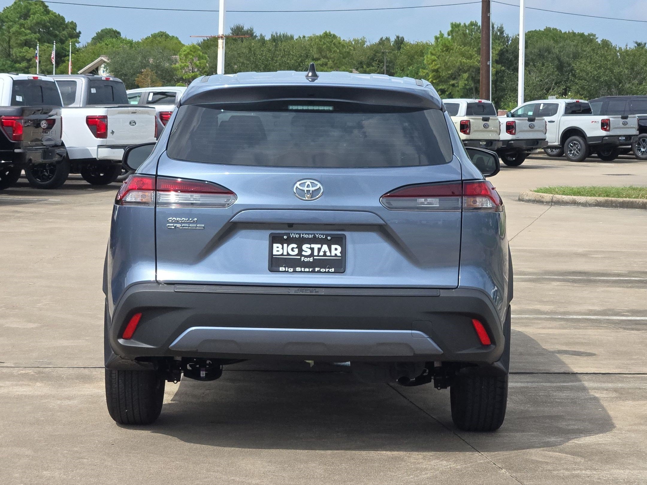 Used 2026 Blue Toyota L image 4