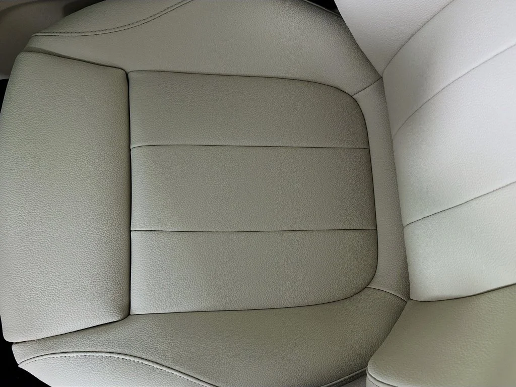 Used 2026 White Mercedes-Benz GLB 250 image 18