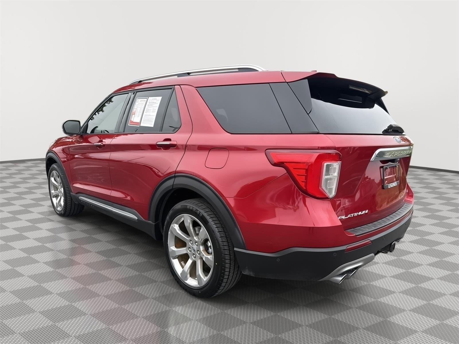 2020 Ford Explorer Platinum - Photo 13