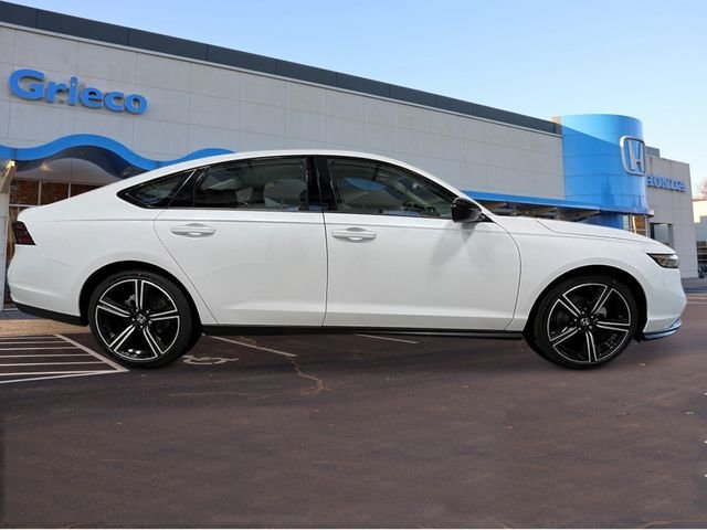 New 2026 Platinum White Pearl Honda SE image 7