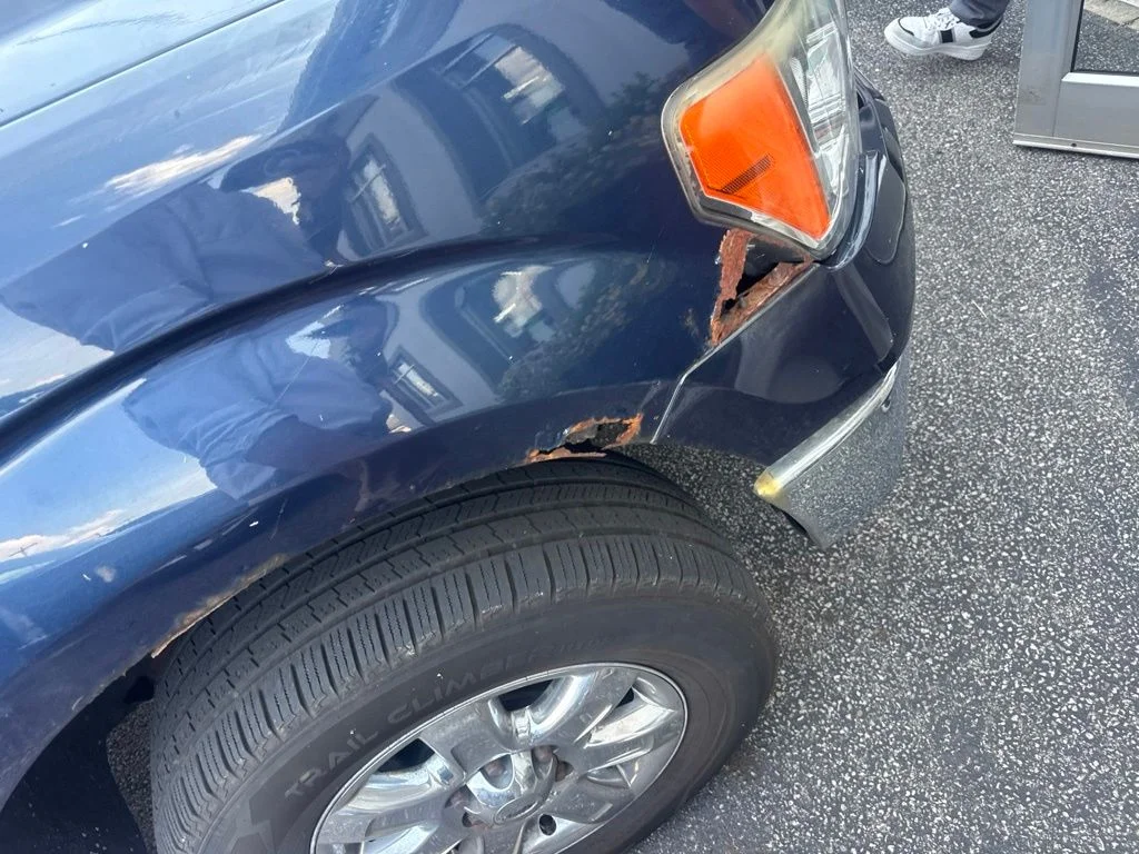 Used 2013  Ford  image 4