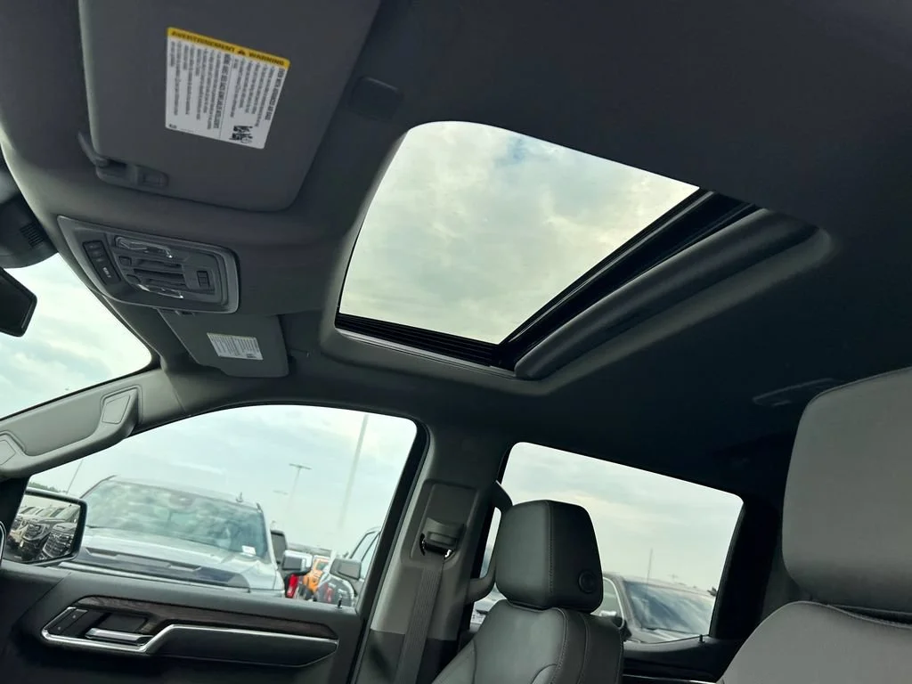 New 2026 Onyx Black GMC SLT image 30