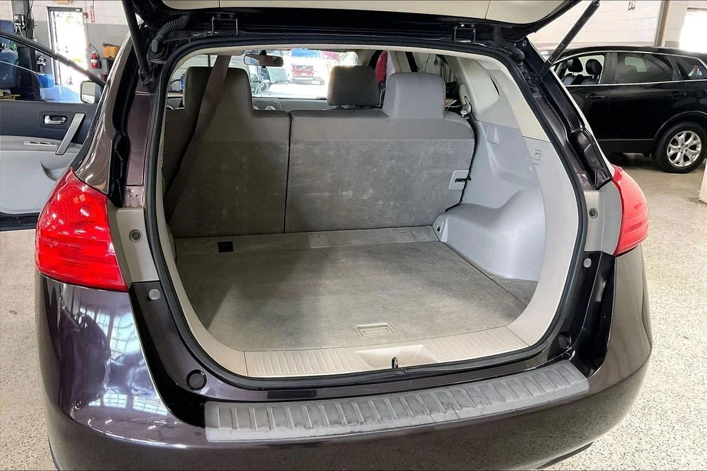 Used 2011 Black Nissan SV image 28