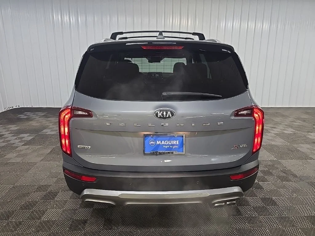 Used 2020 Silver Kia S image 11
