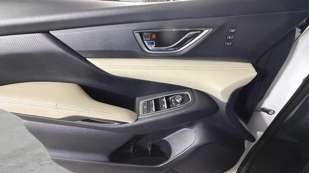 Used 2019 White Subaru Limited image 27