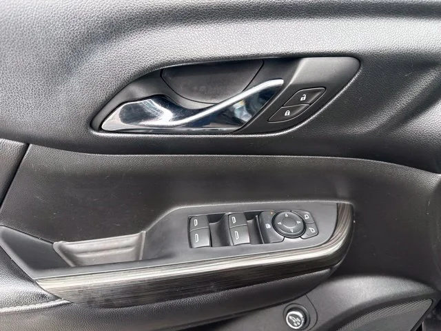 Used 2018 Silver GMC SLT-1 image 10