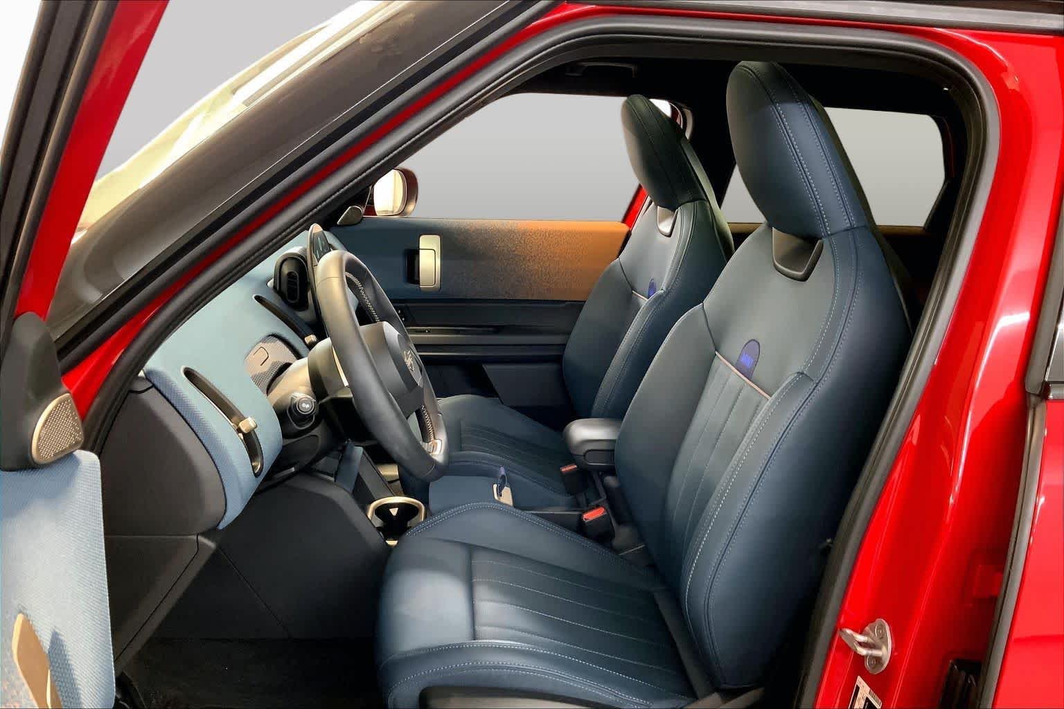 Used 2025 Chili Red II MINI S image 7