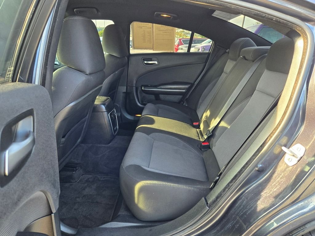 Used 2016 Gray Dodge SE image 24