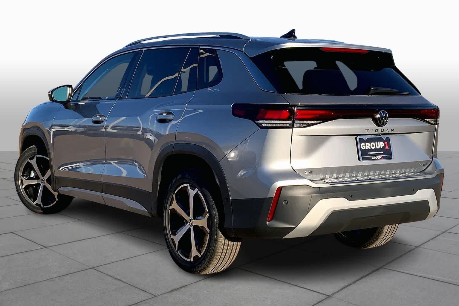 New 2026 Pyrite Silver Metallic Volkswagen SE image 11