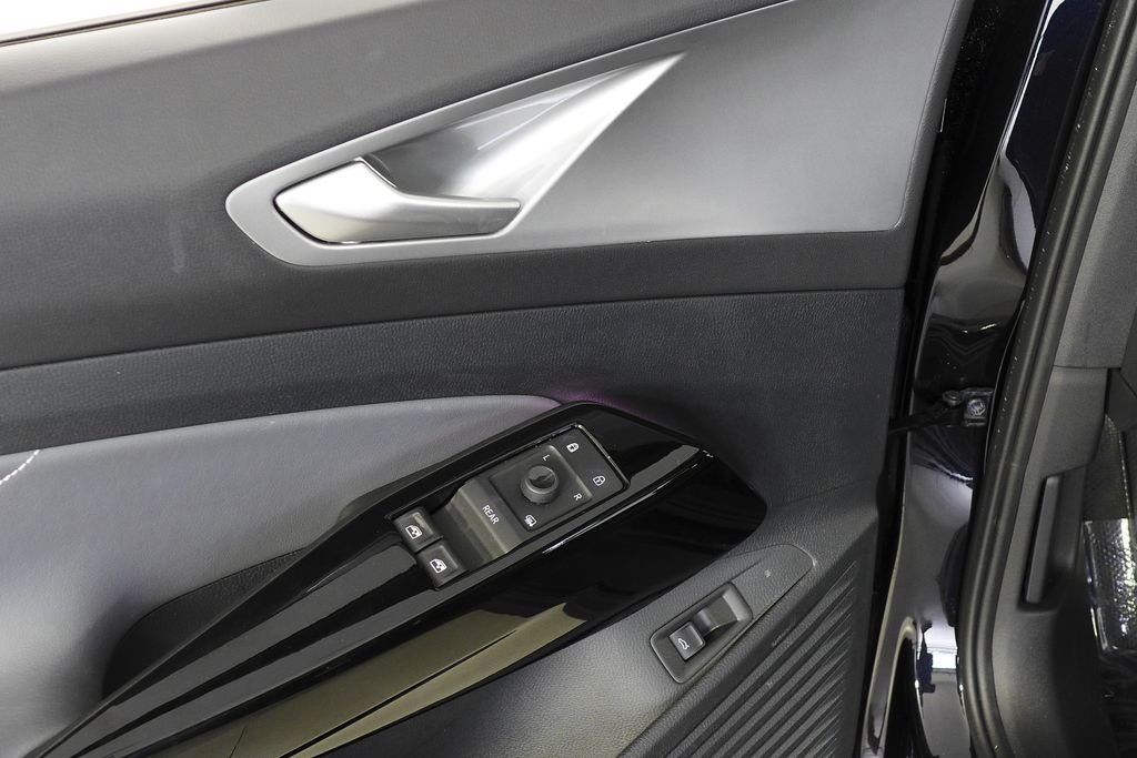 Certified Used 2023 Black Volkswagen Pro S image 12