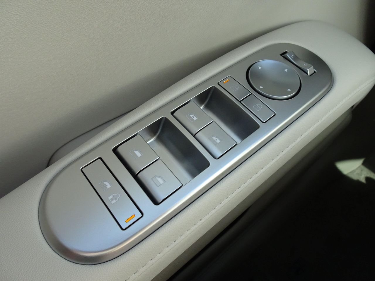 New 2026 Black Hyundai SEL AWD image 20