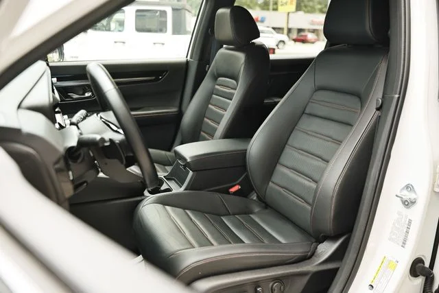 Certified Used 2025 Platinum White Pearl Honda Sport Touring image 22