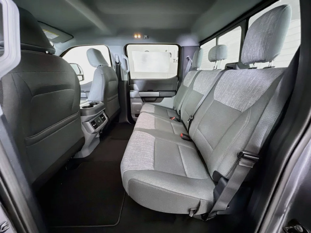 New 2027 Carbonized Gray Metallic Ford XLT image 27
