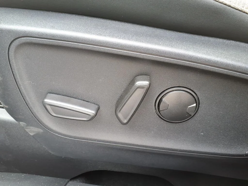 New 2026 Azure Gray Metallic Tri-Coat Ford Big Bend image 14