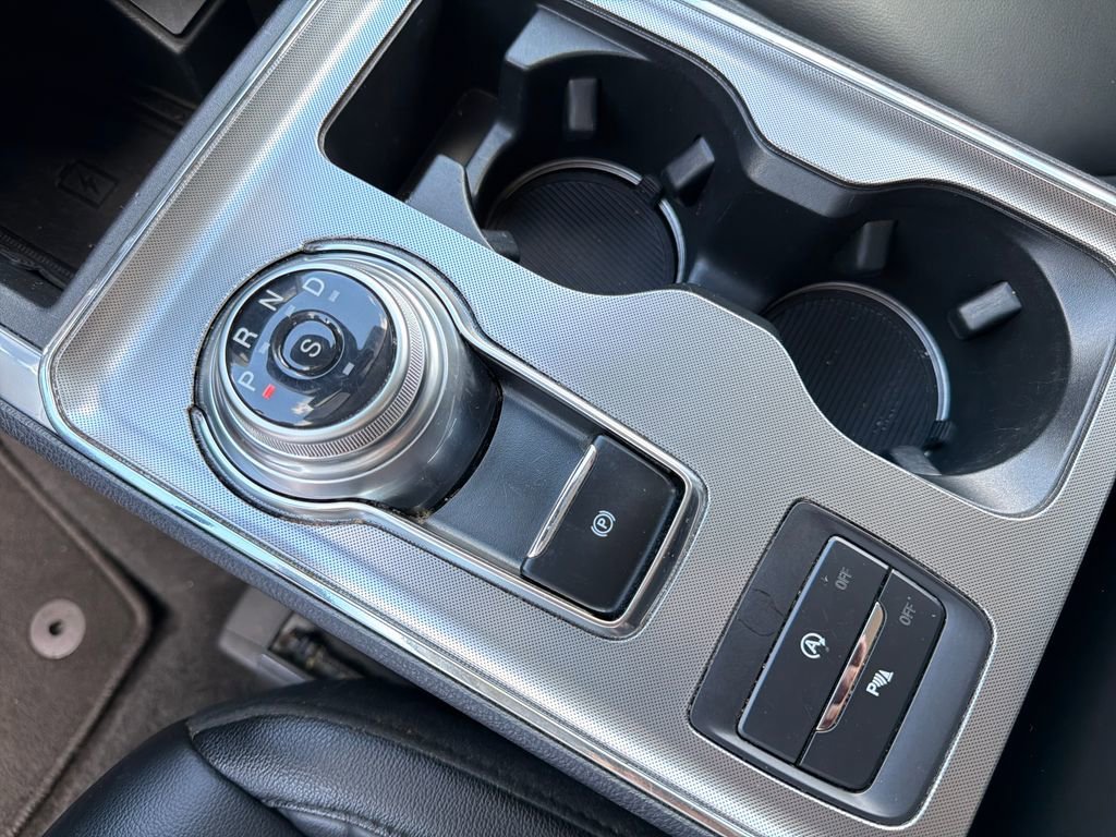 2024 Ford Edge Titanium - Photo 25