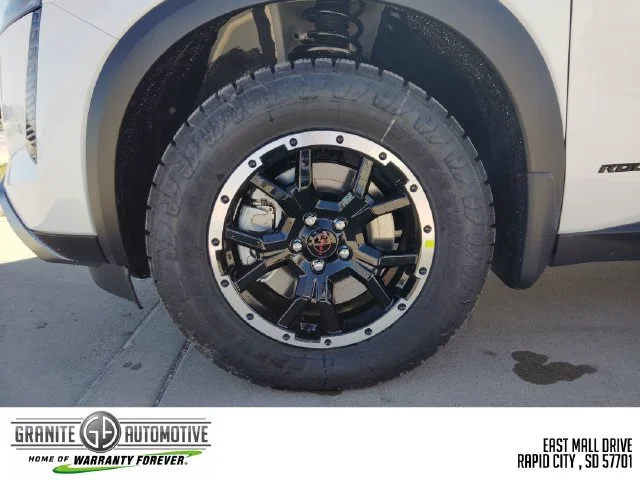 New 2026 Everest White Pearl TriCoat Nissan Rock Creek® image 26
