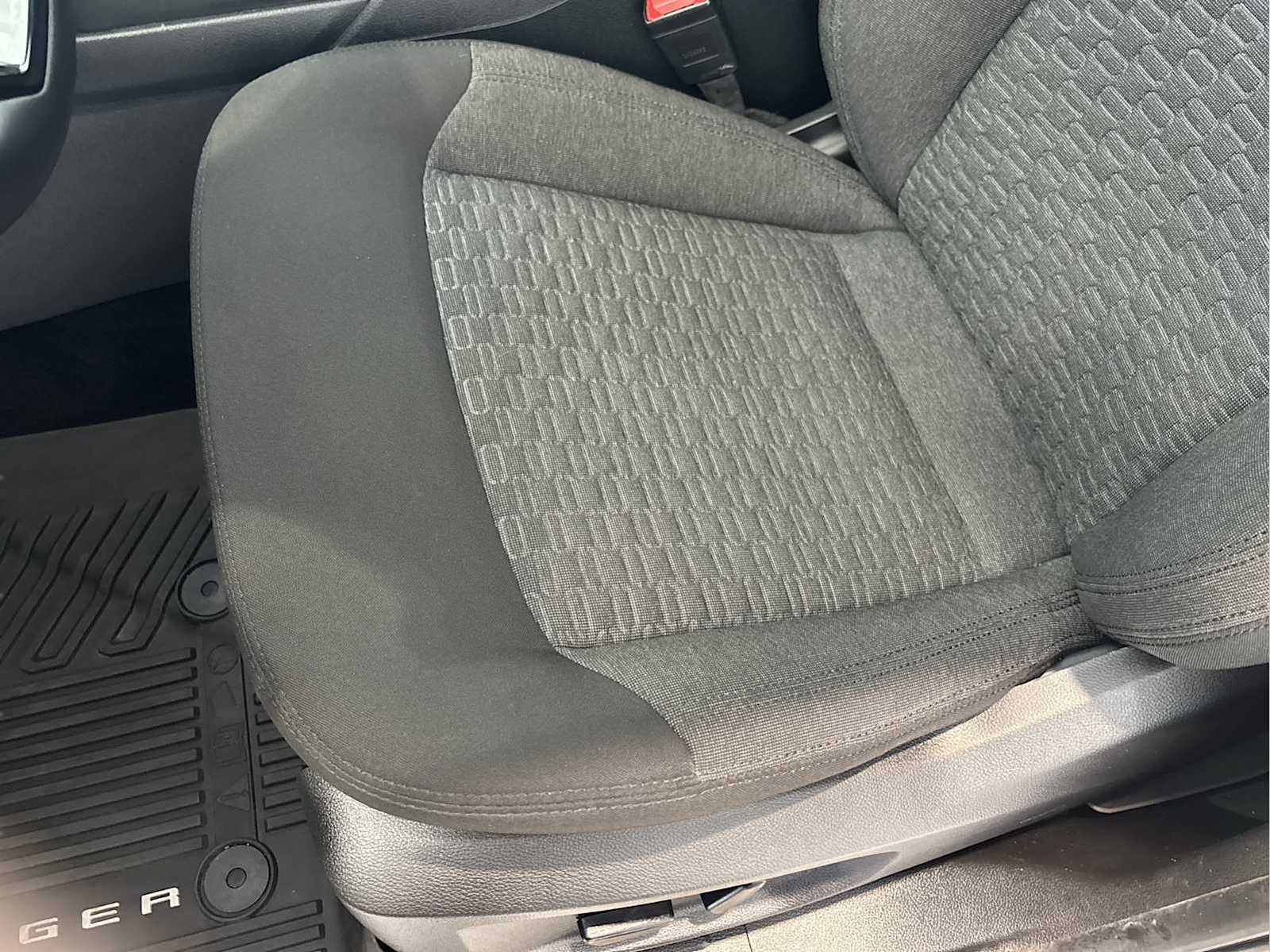Used 2025 Desert Sand Ford XLT image 18