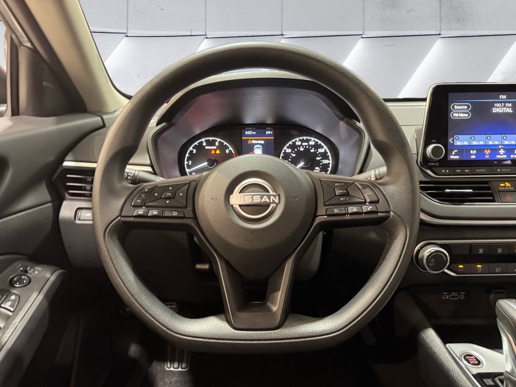 Used 2025 Gray Nissan 2.5 S image 9