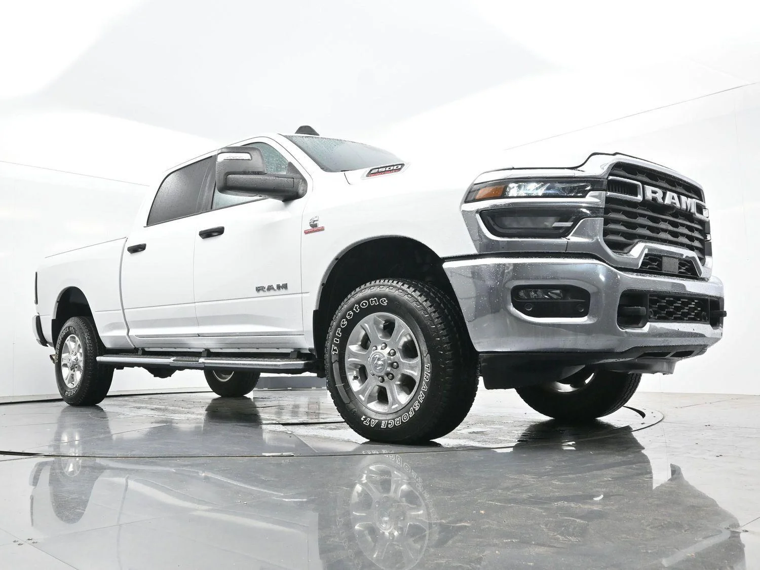 Used 2025 White Ram Big Horn image 45