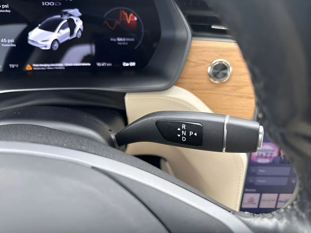 Used 2019  Tesla 100D image 18