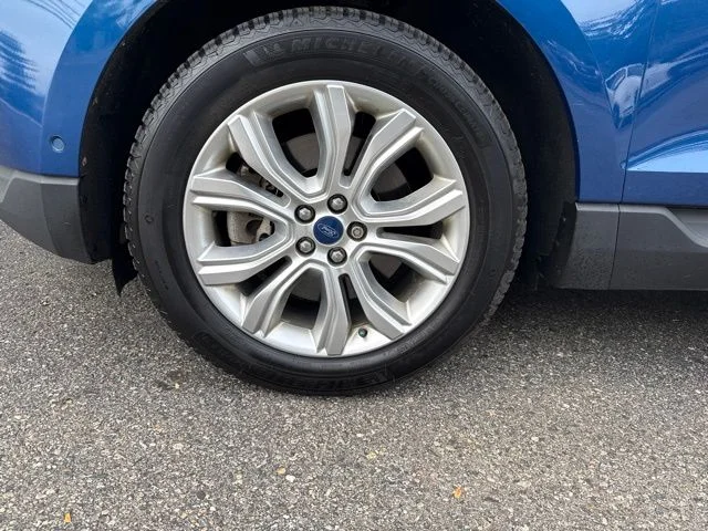 Used 2020 Blue Ford Titanium image 3
