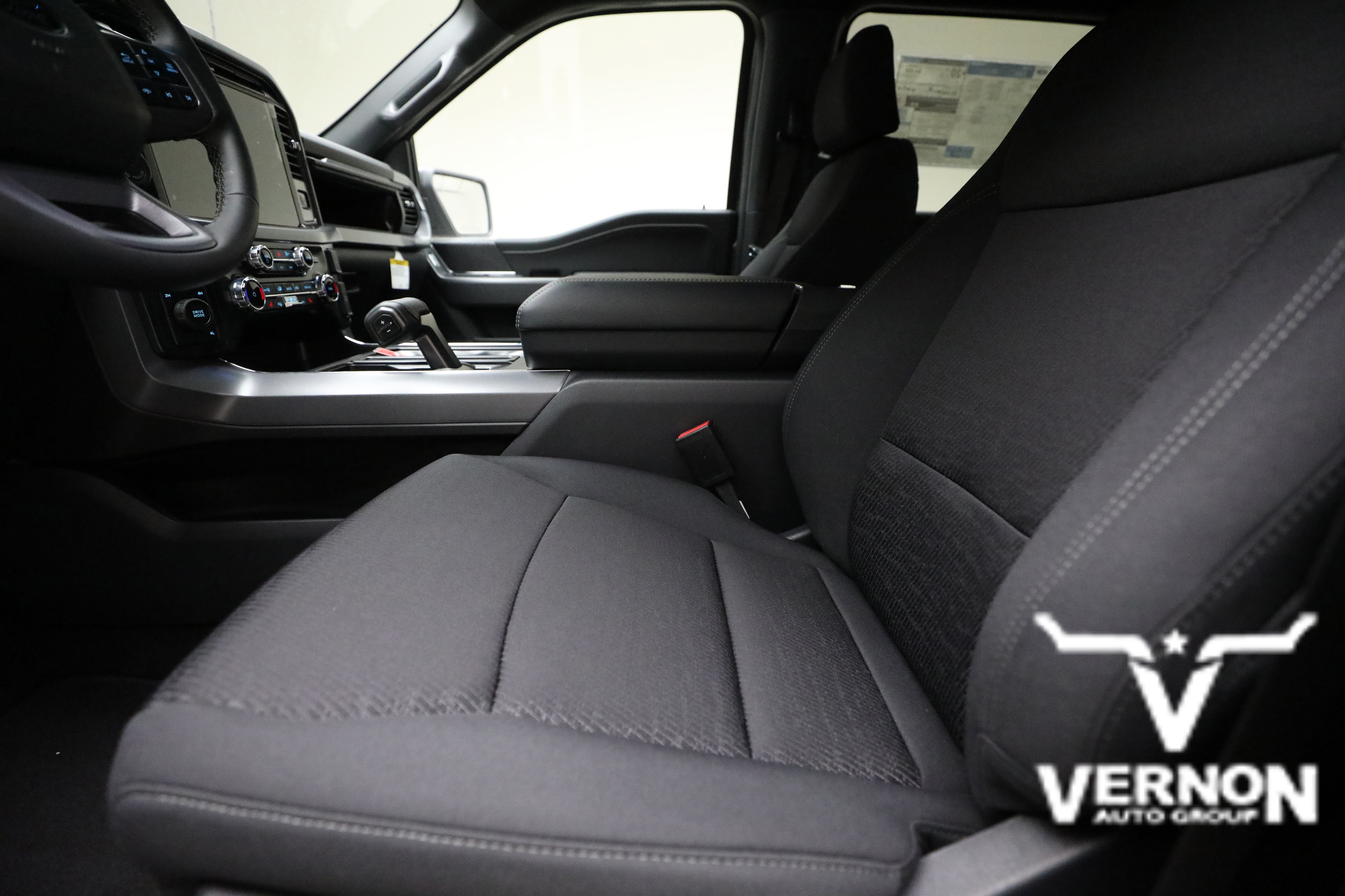 New 2026 Carbonized Gray Metallic Ford  image 10