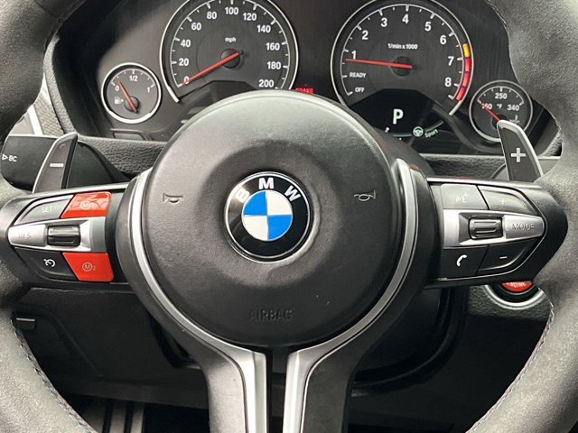 Used 2018  BMW CS image 14