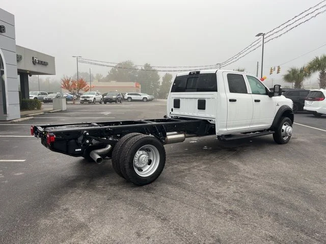New 2026 Bright White Clear-Coat Exterior Paint RAM Tradesman image 3