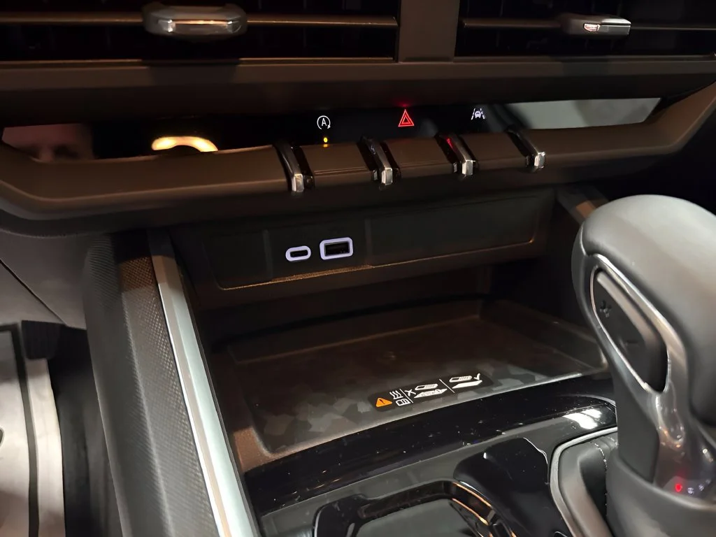 2026 Chevrolet Colorado LT - Photo 16
