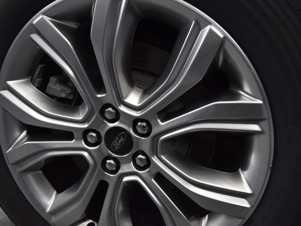 2024 Ford Edge Titanium - Photo 29