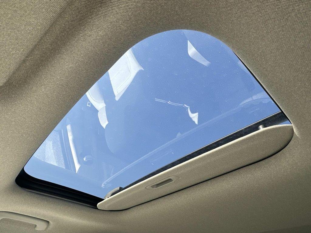 New 2026 Hampton Gray Hyundai Limited image 4
