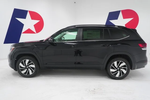 2026 Volkswagen Atlas SE w/Tech - Photo 10