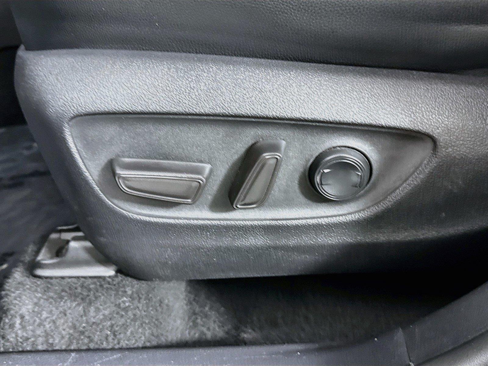 Used 2021 Midnight Black Metallic Toyota XLE image 28