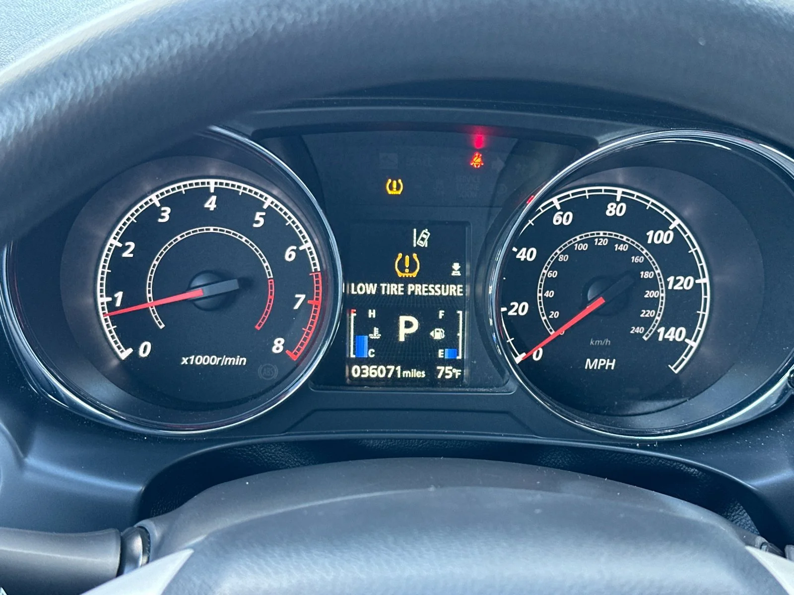 Used 2025  Mitsubishi 2.0 ES image 23