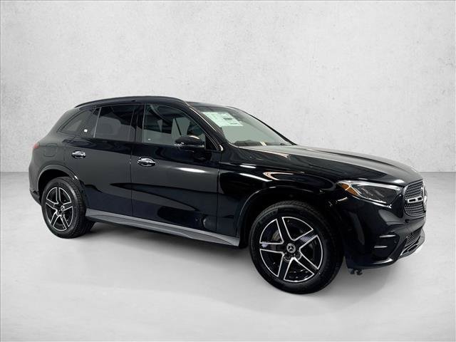 New 2026 Black Mercedes-Benz GLC 300 image 32