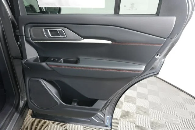 New 2027 Carbonized Gray Metallic Ford ST-Line image 32